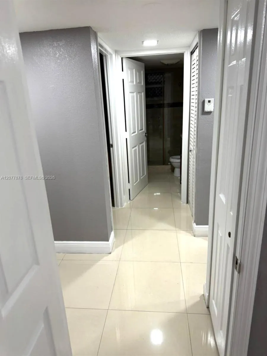 5461 W 24th Ave #25 Hialeah, FL 33016