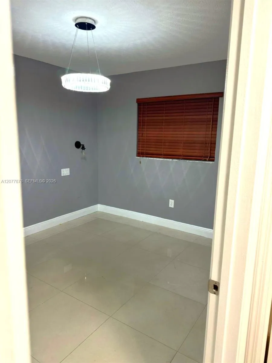 5461 W 24th Ave #25 Hialeah, FL 33016