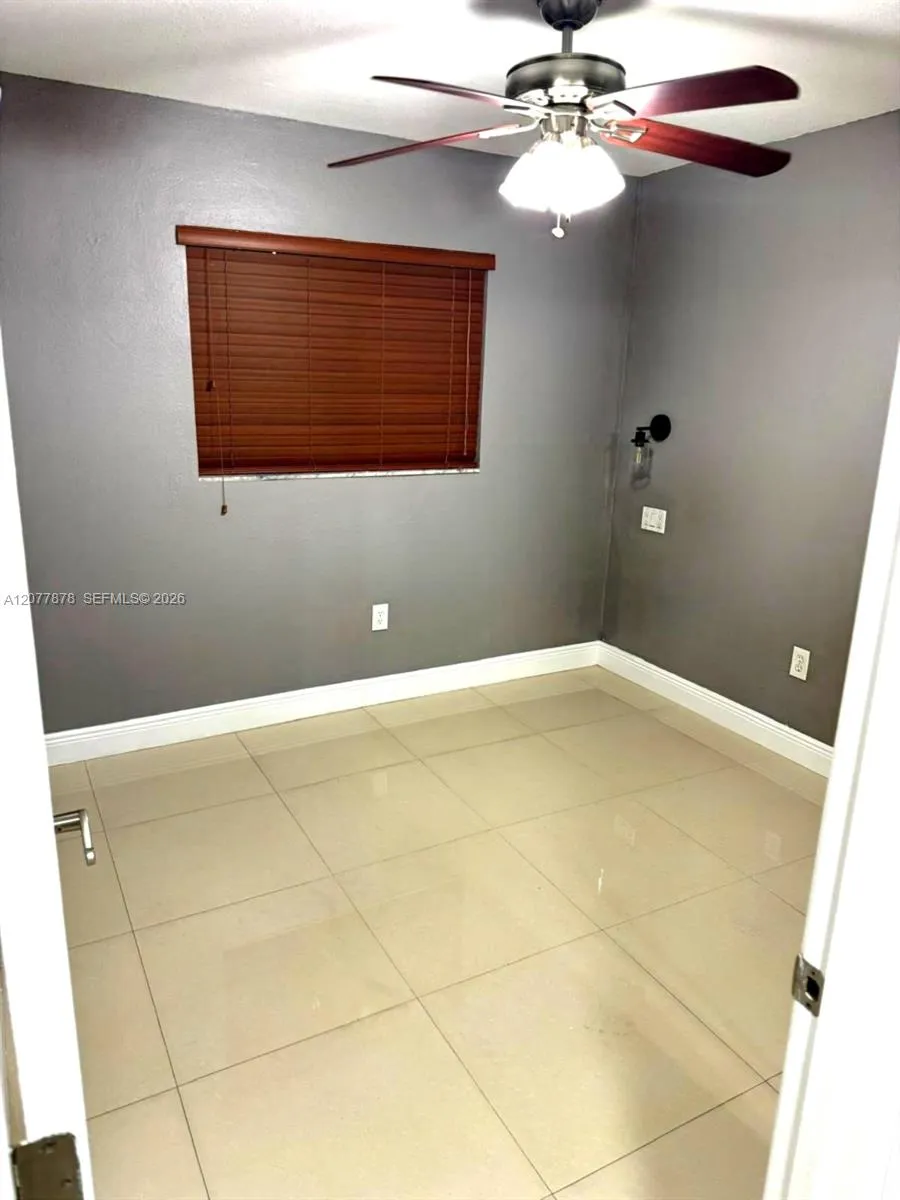 5461 W 24th Ave #25 Hialeah, FL 33016