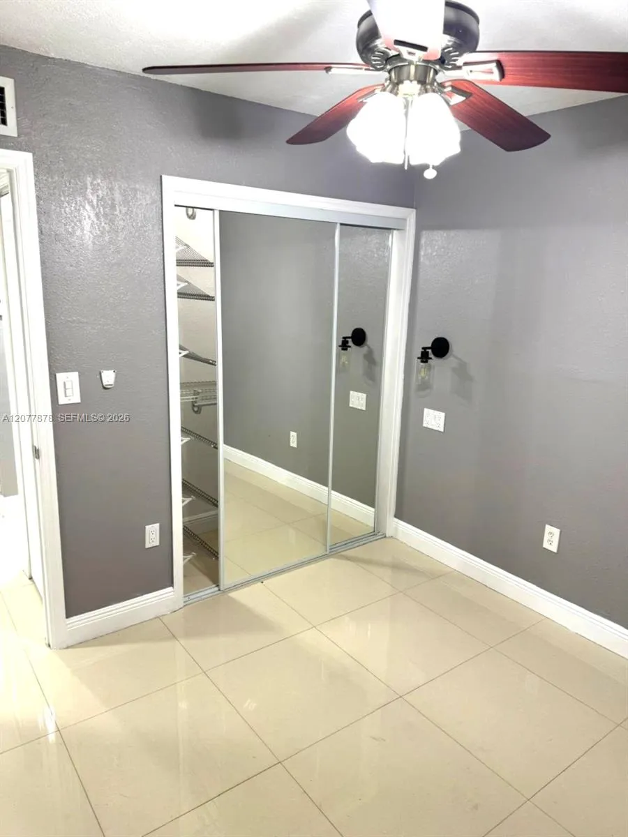 5461 W 24th Ave #25 Hialeah, FL 33016