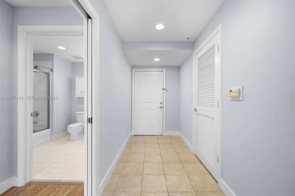 10 Aragon Ave #1601 Coral Gables, FL 33134
