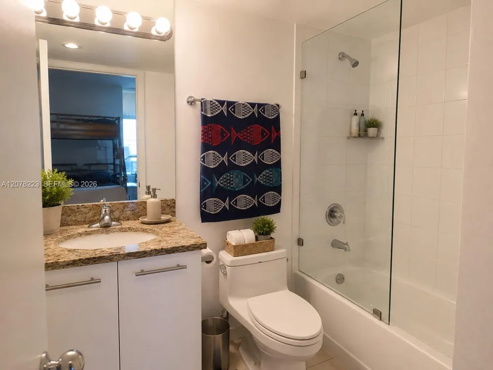 3300 NE 191st St #PH16 Aventura, FL 33180