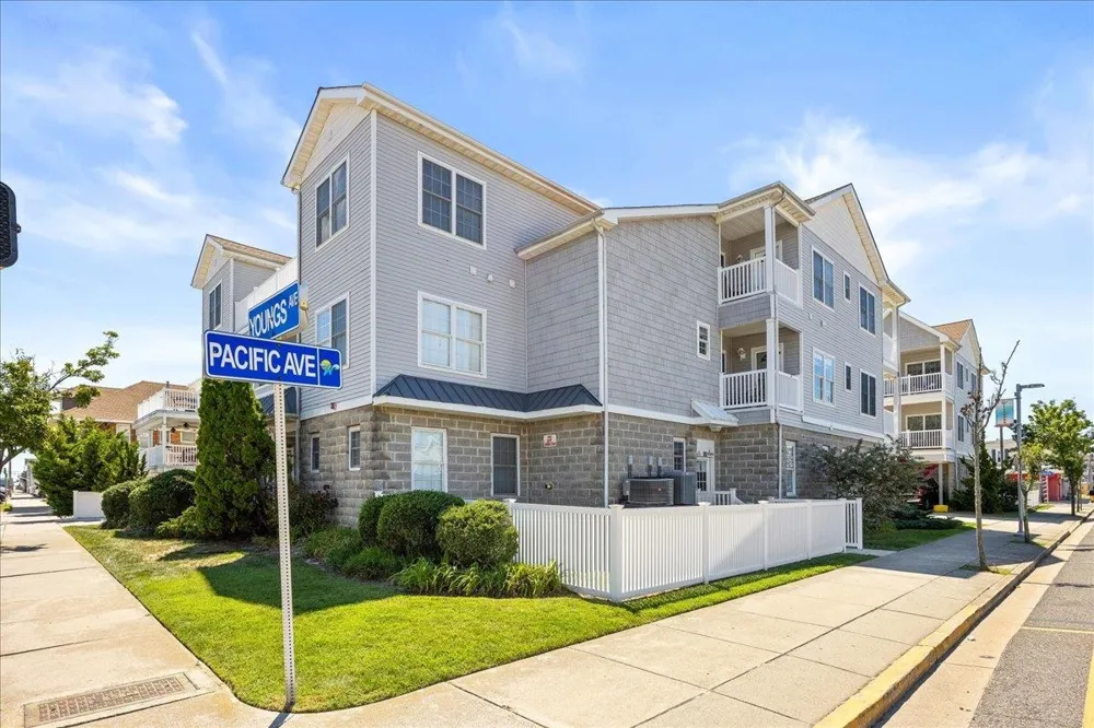 200 E Youngs Avenue Wildwood, NJ 08260