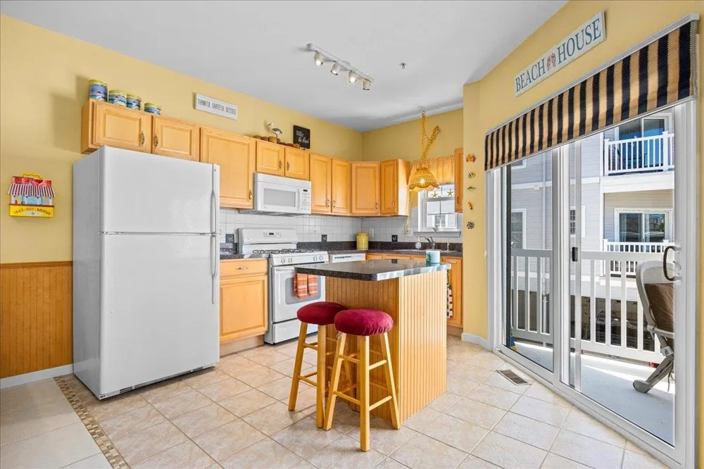 200 E Youngs Avenue Wildwood, NJ 08260