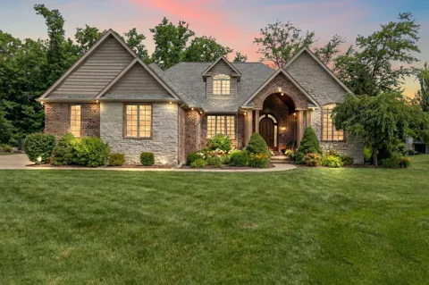 1089 George Ade Court