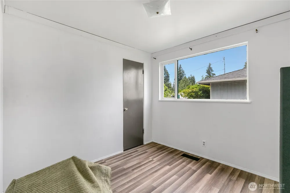 20911 78th Avenue W Edmonds, WA 98026