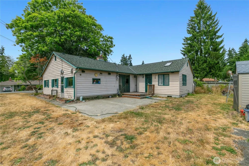 20911 78th Avenue W Edmonds, WA 98026