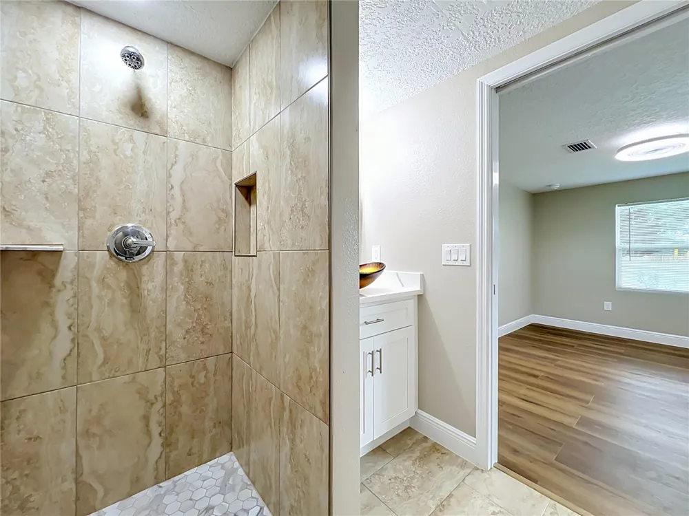 552 B C TERRY ROAD Ocoee, FL 34761