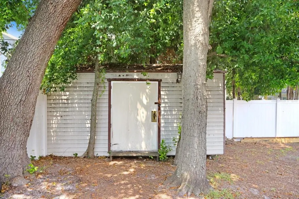 4415 W BAY VILLA AVENUE Tampa, FL 33611