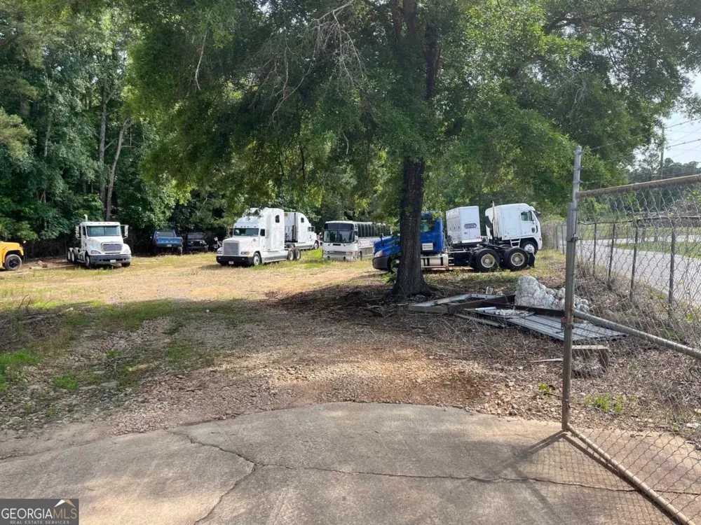 121 Coleman DR Eatonton, GA 31024