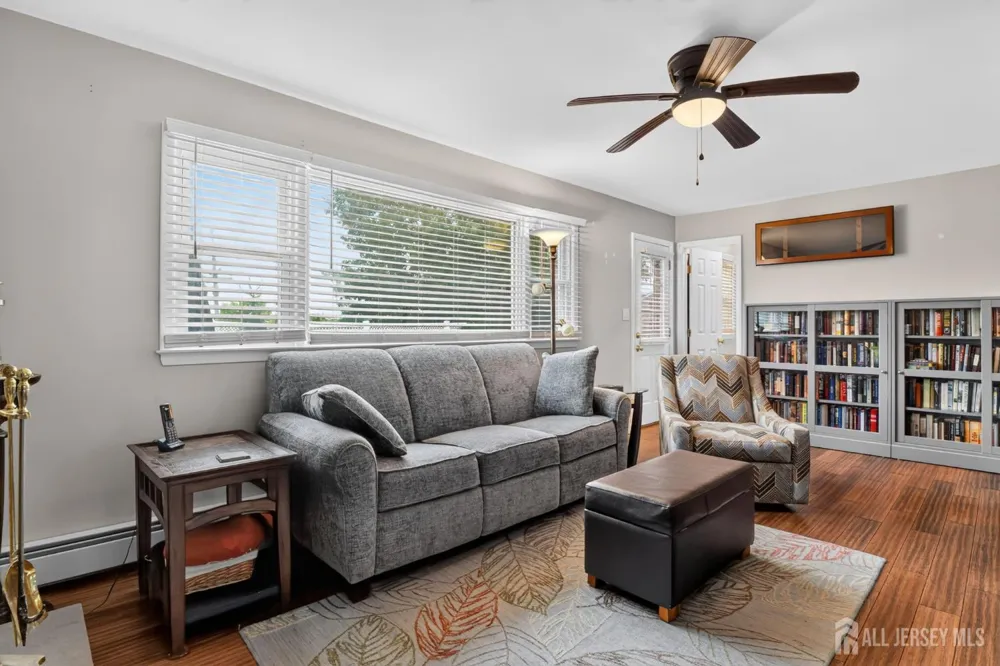 6 Ridgeview Road Jamesburg, NJ 08831
