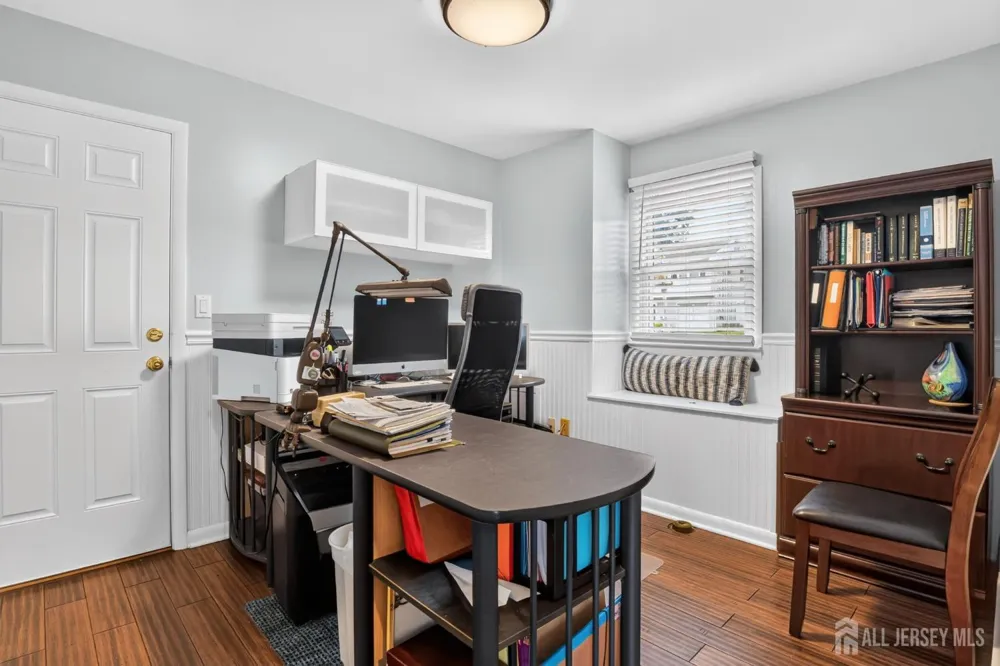 6 Ridgeview Road Jamesburg, NJ 08831
