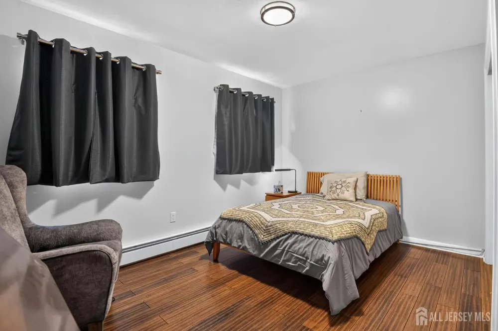 6 Ridgeview Road Jamesburg, NJ 08831