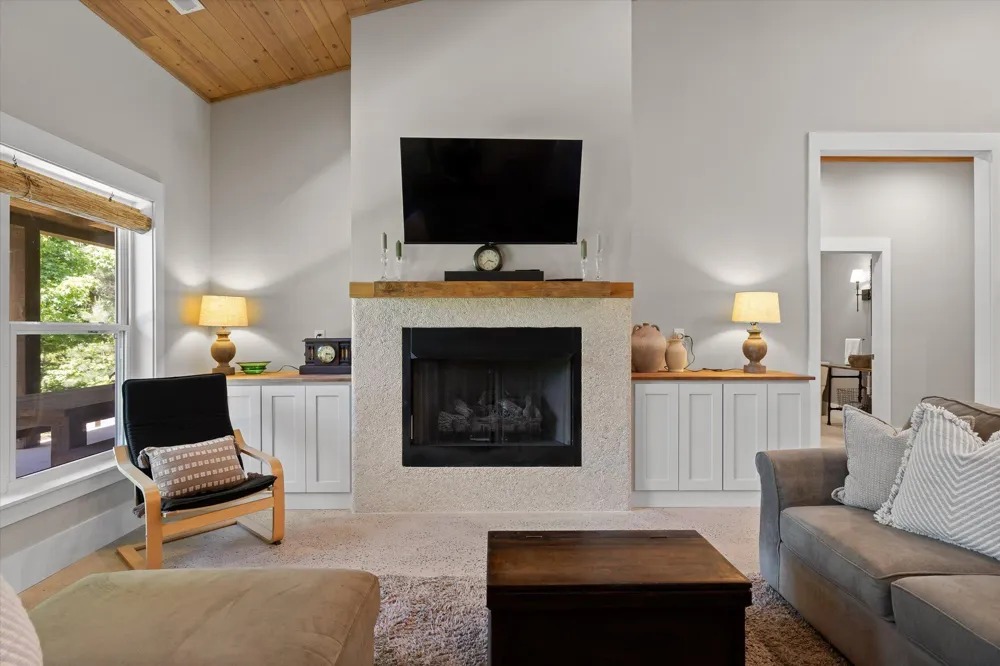 15025 May Road Sale Creek, TN 37373
