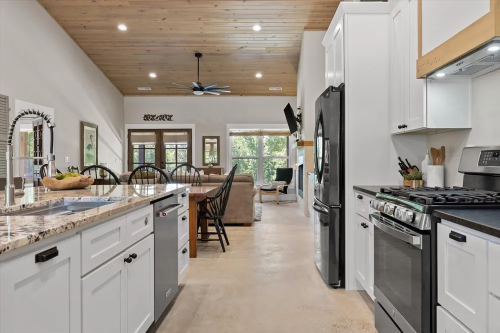 15025 May Road Sale Creek, TN 37373