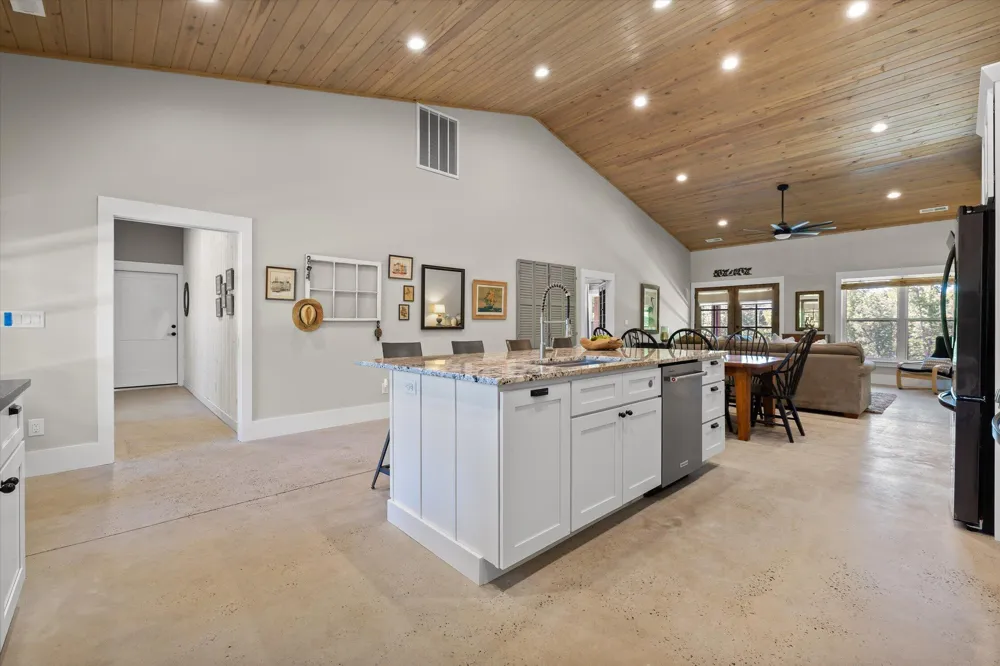 15025 May Road Sale Creek, TN 37373