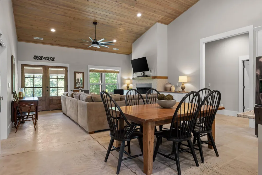 15025 May Road Sale Creek, TN 37373