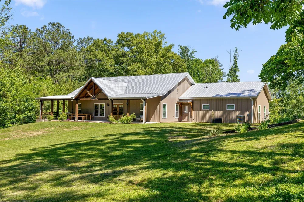 15025 May Road Sale Creek, TN 37373