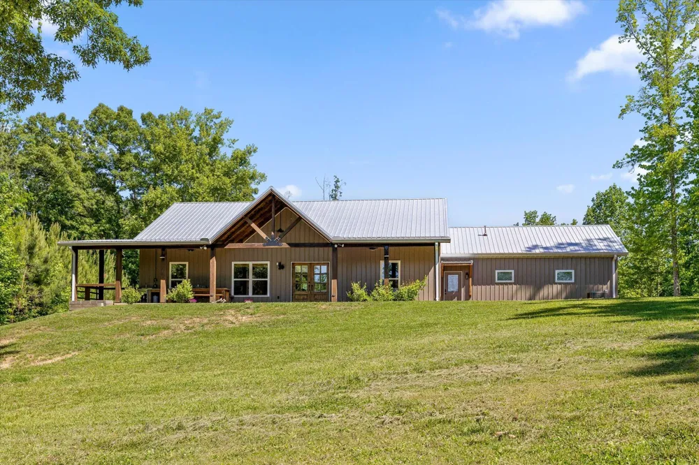 15025 May Road Sale Creek, TN 37373