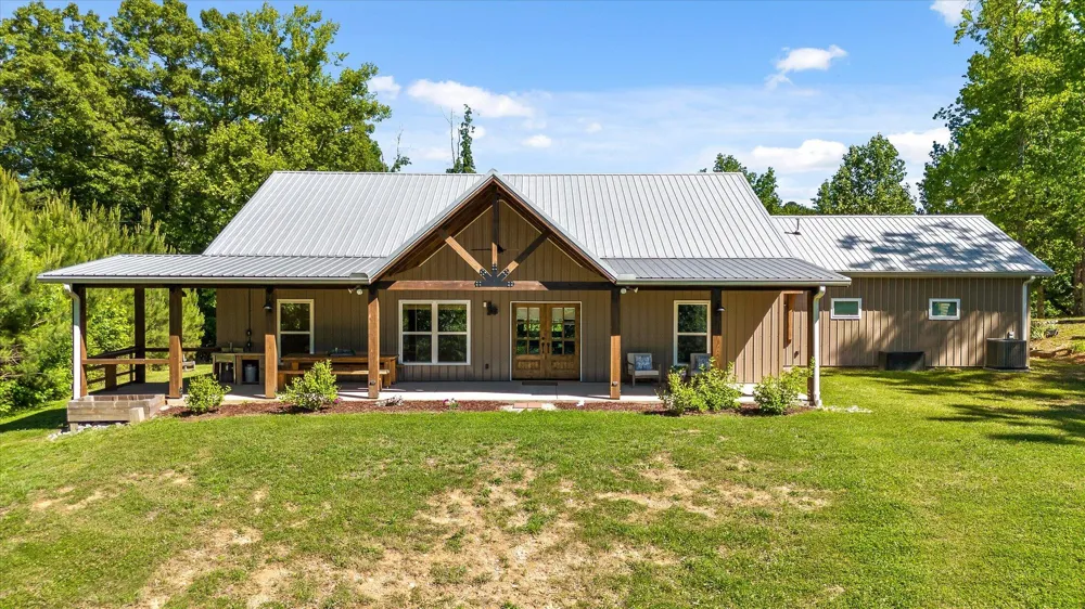 15025 May Road Sale Creek, TN 37373