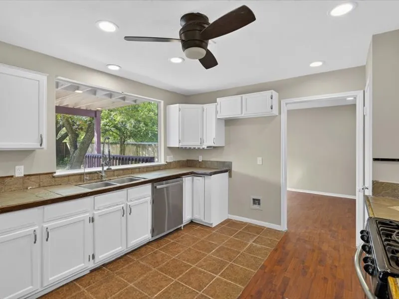 900 OAKCREST CIRCLE Cedar Park, TX 78613
