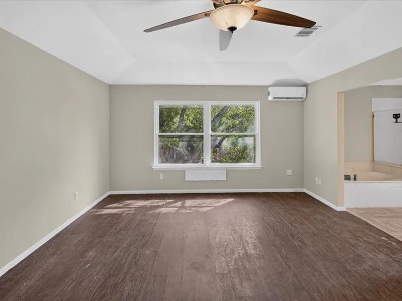 900 OAKCREST CIRCLE Cedar Park, TX 78613