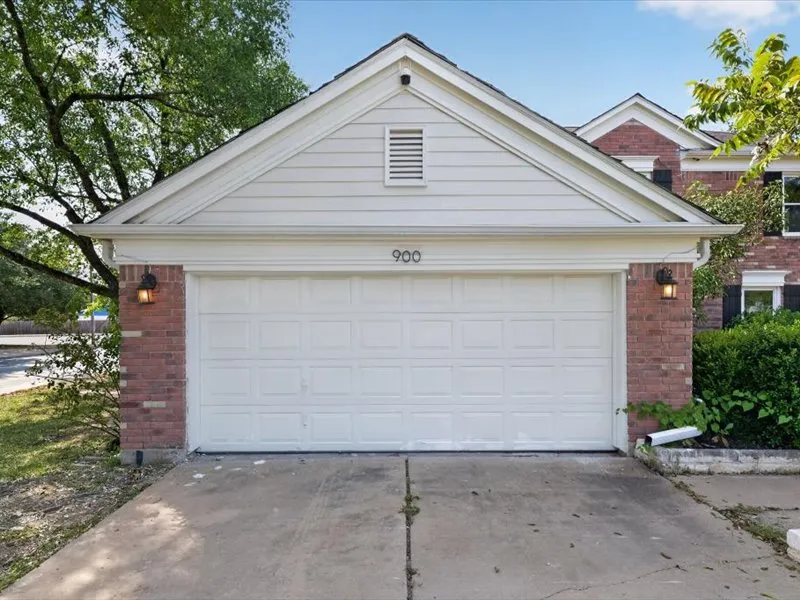900 OAKCREST CIRCLE Cedar Park, TX 78613