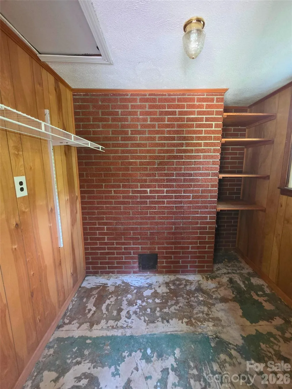 2838 Seven Mile Ridge Road Burnsville, NC 28714