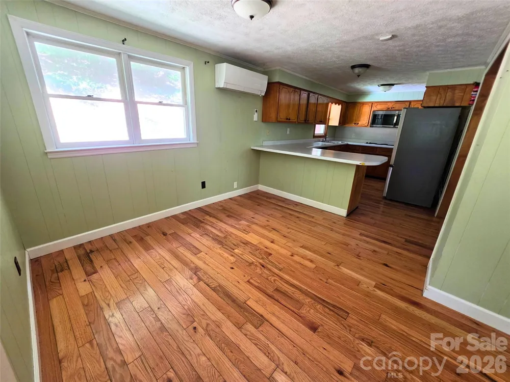 2838 Seven Mile Ridge Road Burnsville, NC 28714