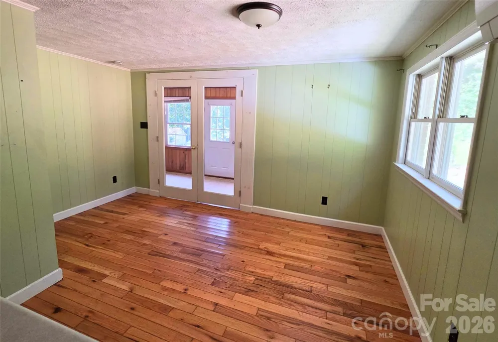 2838 Seven Mile Ridge Road Burnsville, NC 28714