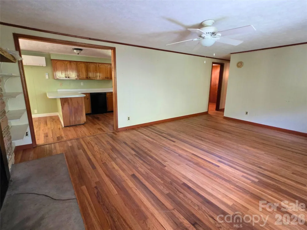 2838 Seven Mile Ridge Road Burnsville, NC 28714
