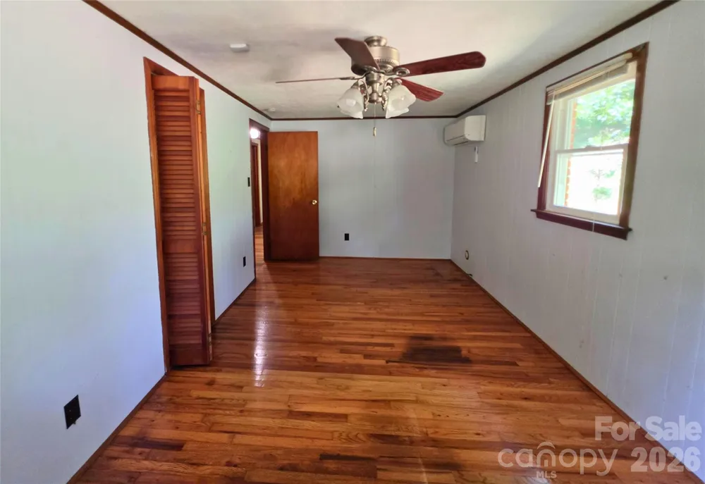 2838 Seven Mile Ridge Road Burnsville, NC 28714