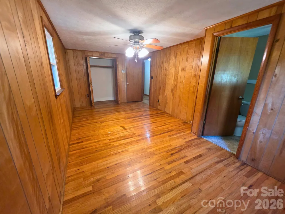 2838 Seven Mile Ridge Road Burnsville, NC 28714