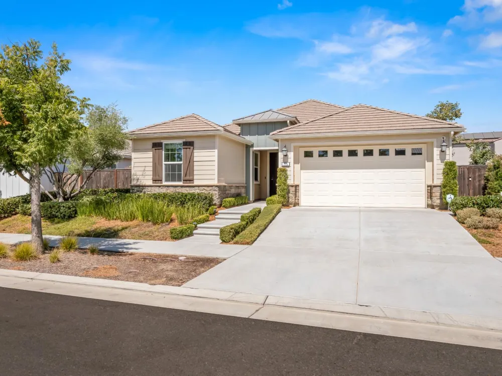 715 Harvest Drive Madera, CA 93636