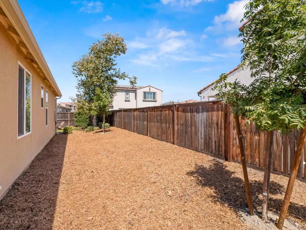 715 Harvest Drive Madera, CA 93636