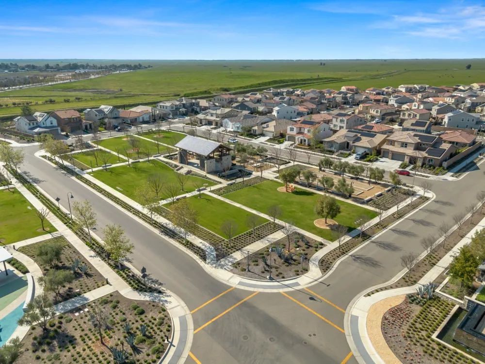 715 Harvest Drive Madera, CA 93636