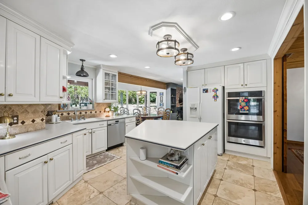 9300 Indian Knoll Trail Keller, TX 76248