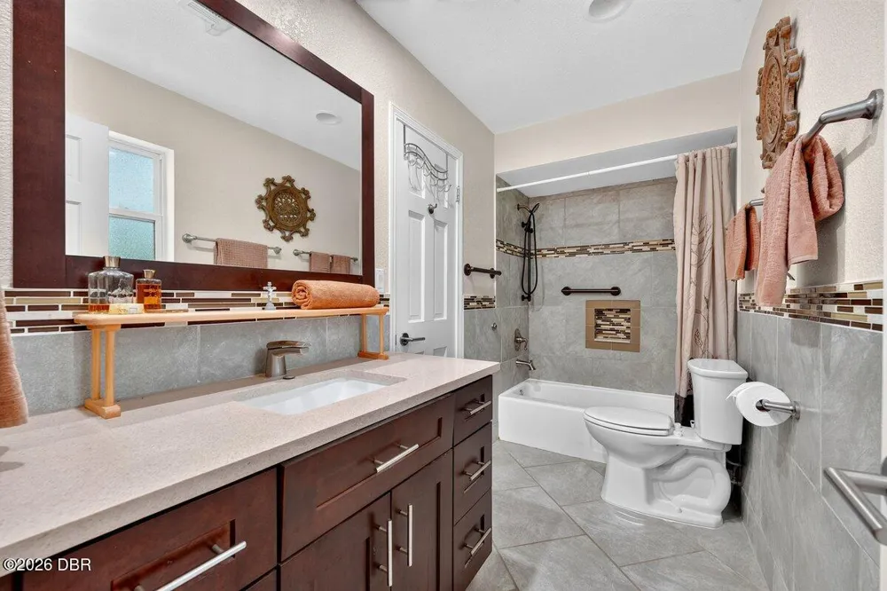 20 Twin River Drive Ormond Beach, FL 32174