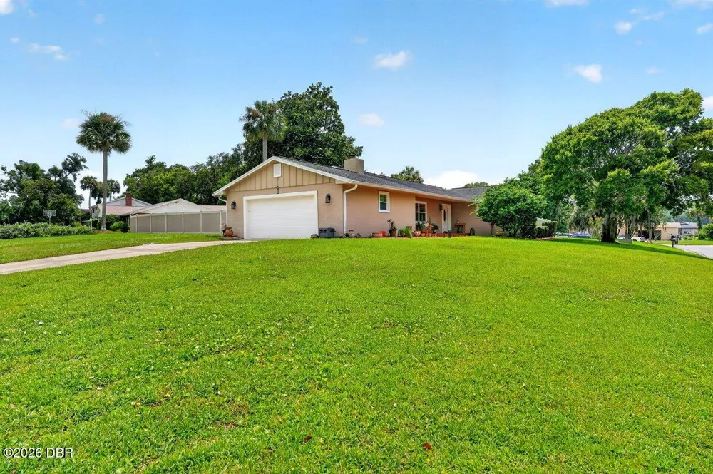 20 Twin River Drive Ormond Beach, FL 32174