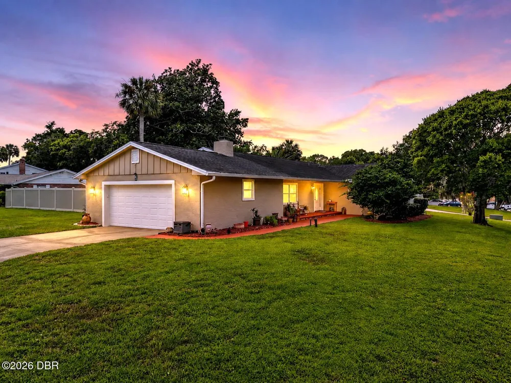20 Twin River Drive Ormond Beach, FL 32174