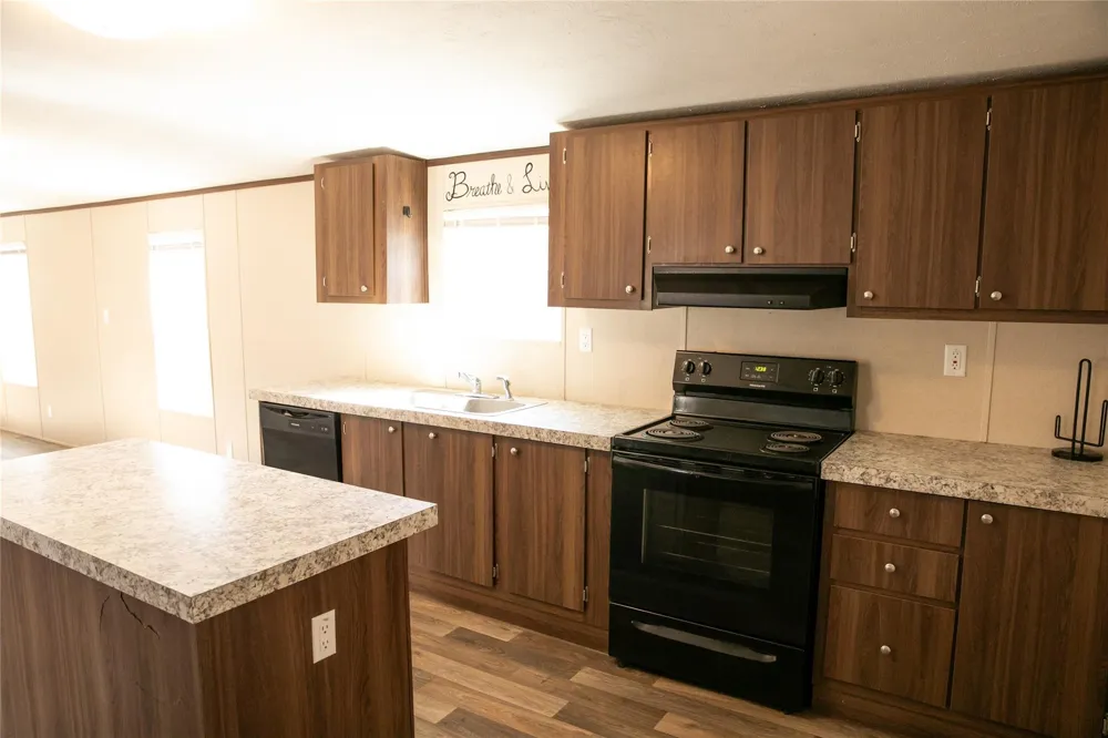 12899 Young Lane Carmine, TX 78932