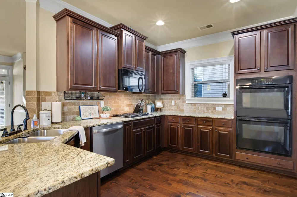 14 River Valley Lane Greenville, SC 29605