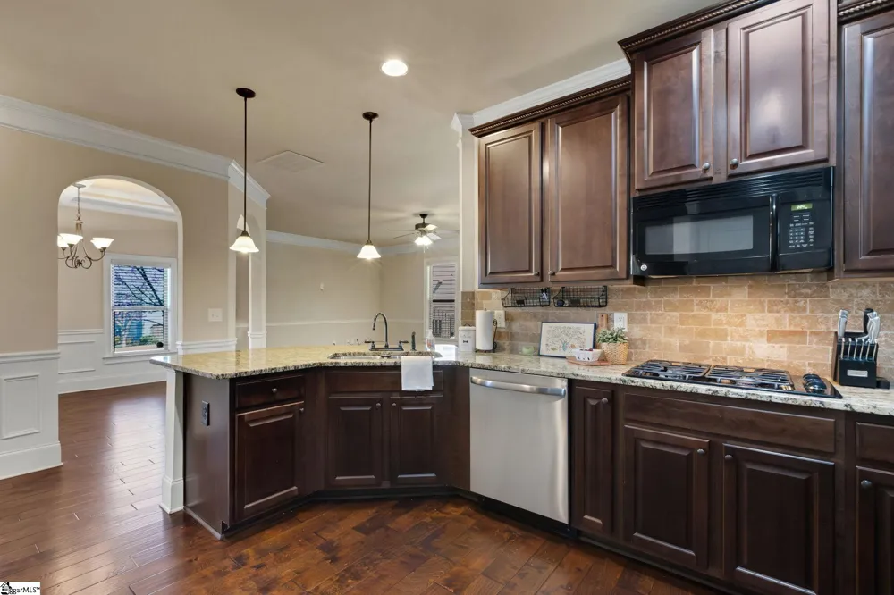 14 River Valley Lane Greenville, SC 29605