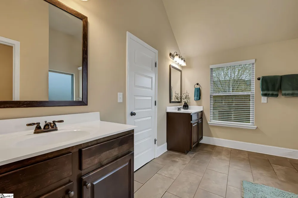 14 River Valley Lane Greenville, SC 29605