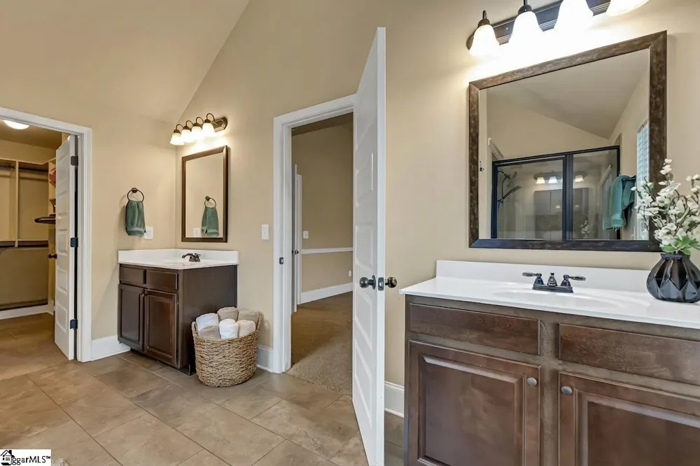 14 River Valley Lane Greenville, SC 29605