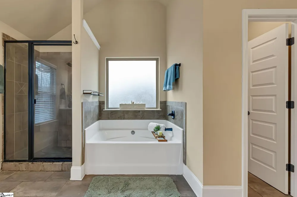 14 River Valley Lane Greenville, SC 29605