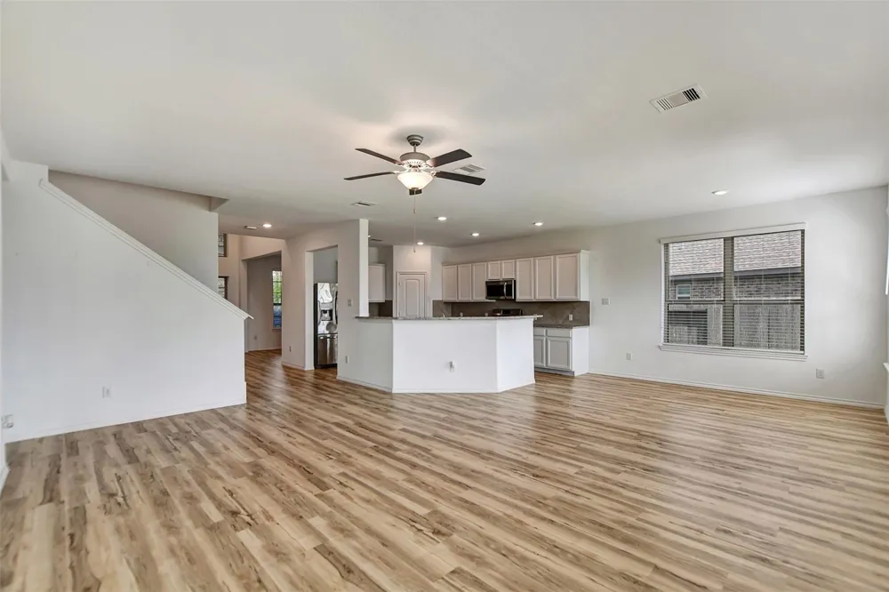 4327 Oakdale Mist Drive Dickinson, TX 77539