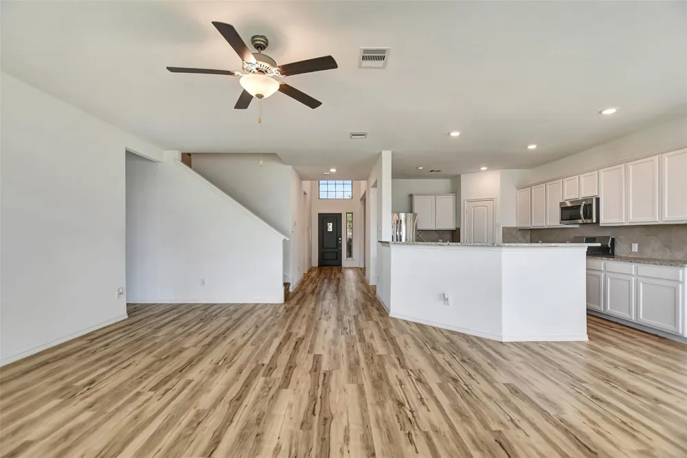 4327 Oakdale Mist Drive Dickinson, TX 77539