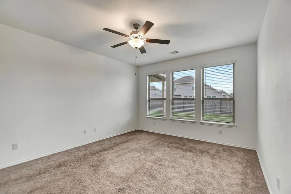 4327 Oakdale Mist Drive Dickinson, TX 77539