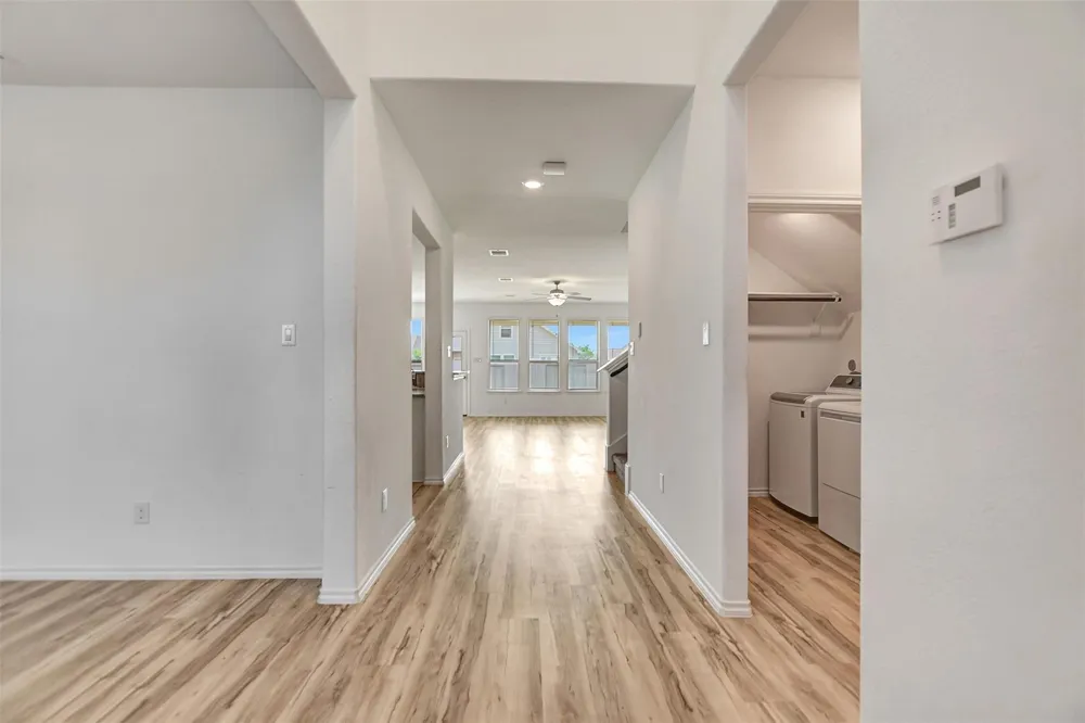 4327 Oakdale Mist Drive Dickinson, TX 77539
